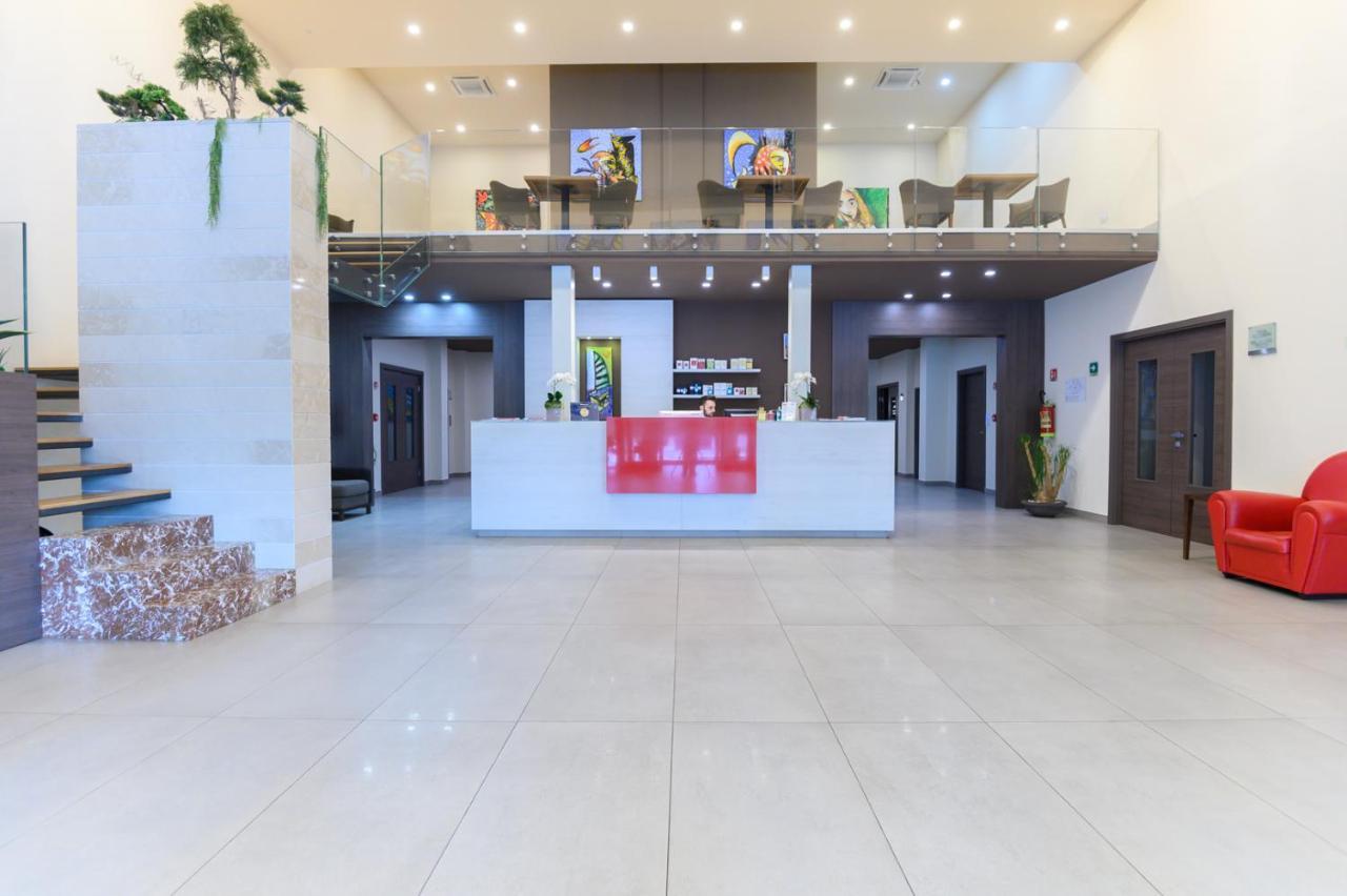 Bhotel Лагонегро Екстериор снимка